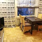 Gemuetliche 4-sterne-wohnung In By Interhome 公寓