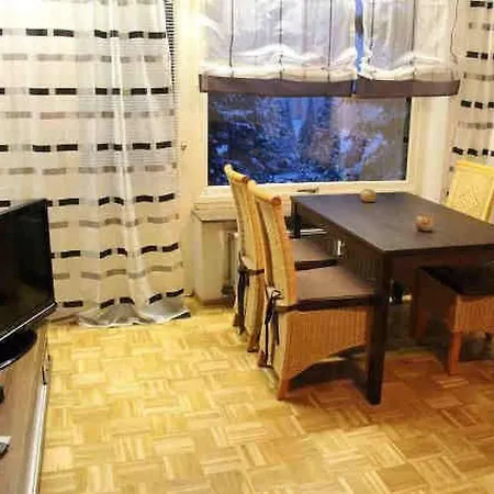 Gemuetliche 4-sterne-wohnung In By Interhome 公寓